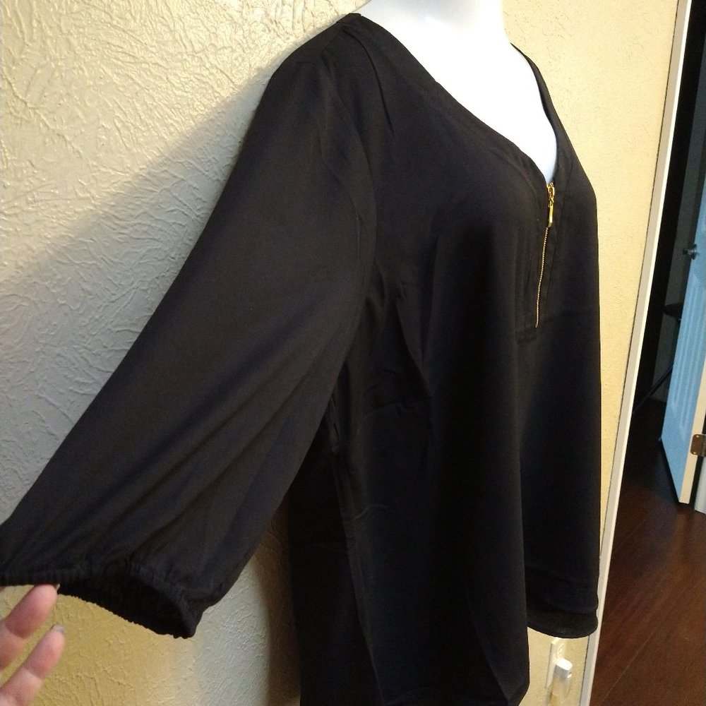 Avenue Black with Gold Zipper Tunic 3/4 sleeve Plus Size 26/28 - Picture 3 of 9
